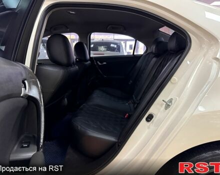 Белый Хонда Аккорд, объемом двигателя 2 л и пробегом 189 тыс. км за 9900 $, фото 8 на Automoto.ua