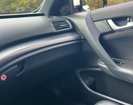 Белый Хонда Аккорд, объемом двигателя 2.4 л и пробегом 160 тыс. км за 11500 $, фото 8 на Automoto.ua