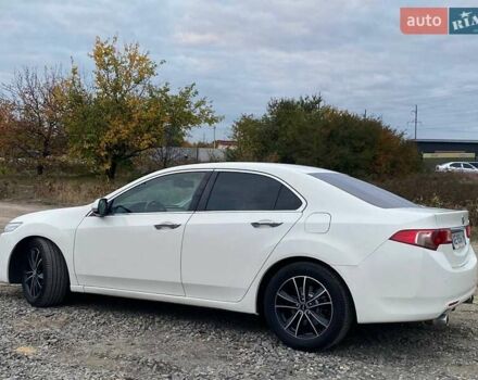 Белый Хонда Аккорд, объемом двигателя 2.4 л и пробегом 177 тыс. км за 9900 $, фото 16 на Automoto.ua