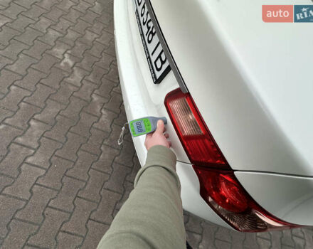 Белый Хонда Аккорд, объемом двигателя 2.4 л и пробегом 227 тыс. км за 9999 $, фото 68 на Automoto.ua