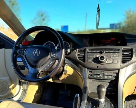 Білий Хонда Аккорд, об'ємом двигуна 2.4 л та пробігом 262 тис. км за 9750 $, фото 7 на Automoto.ua