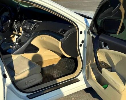 Білий Хонда Аккорд, об'ємом двигуна 2.4 л та пробігом 262 тис. км за 9750 $, фото 9 на Automoto.ua