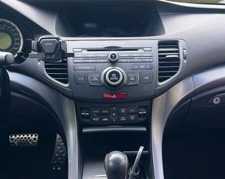 Белый Хонда Аккорд, объемом двигателя 2.4 л и пробегом 160 тыс. км за 11500 $, фото 7 на Automoto.ua