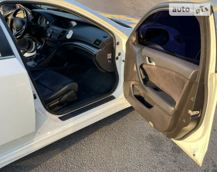 Білий Хонда Аккорд, об'ємом двигуна 2.35 л та пробігом 166 тис. км за 11100 $, фото 14 на Automoto.ua