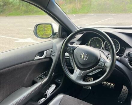 Белый Хонда Аккорд, объемом двигателя 2.4 л и пробегом 160 тыс. км за 11500 $, фото 5 на Automoto.ua