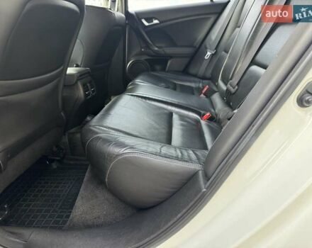 Белый Хонда Аккорд, объемом двигателя 2.35 л и пробегом 195 тыс. км за 10800 $, фото 46 на Automoto.ua