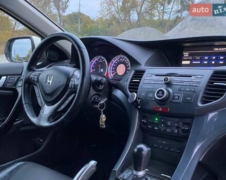 Белый Хонда Аккорд, объемом двигателя 2.4 л и пробегом 177 тыс. км за 9900 $, фото 31 на Automoto.ua