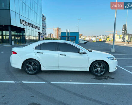Белый Хонда Аккорд, объемом двигателя 2 л и пробегом 136 тыс. км за 11400 $, фото 4 на Automoto.ua