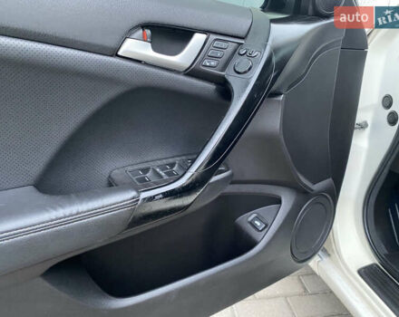 Білий Хонда Аккорд, об'ємом двигуна 2.35 л та пробігом 179 тис. км за 10500 $, фото 27 на Automoto.ua