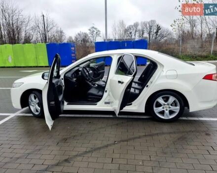 Белый Хонда Аккорд, объемом двигателя 2.35 л и пробегом 227 тыс. км за 10950 $, фото 8 на Automoto.ua