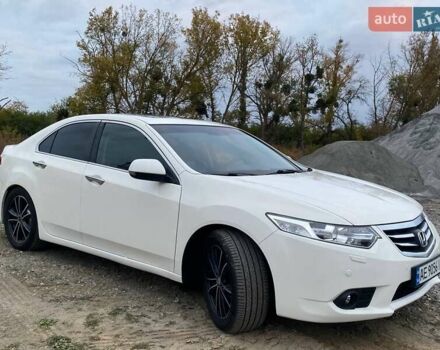 Белый Хонда Аккорд, объемом двигателя 2.4 л и пробегом 177 тыс. км за 9900 $, фото 9 на Automoto.ua