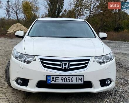 Белый Хонда Аккорд, объемом двигателя 2.4 л и пробегом 177 тыс. км за 9900 $, фото 6 на Automoto.ua