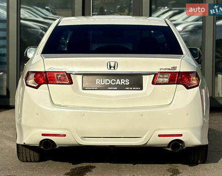Білий Хонда Аккорд, об'ємом двигуна 2.35 л та пробігом 156 тис. км за 9999 $, фото 4 на Automoto.ua