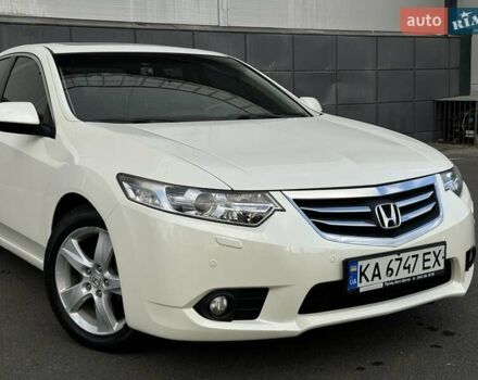 Белый Хонда Аккорд, объемом двигателя 2.35 л и пробегом 195 тыс. км за 10800 $, фото 24 на Automoto.ua