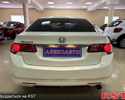 Белый Хонда Аккорд, объемом двигателя 2 л и пробегом 189 тыс. км за 9900 $, фото 3 на Automoto.ua
