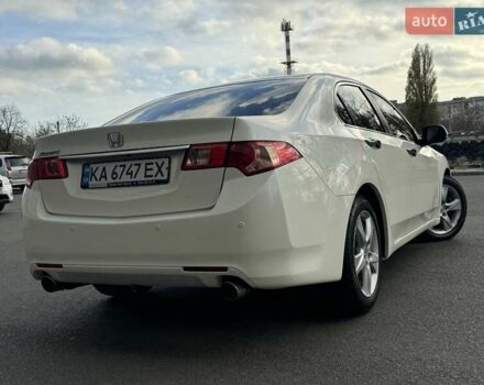 Белый Хонда Аккорд, объемом двигателя 2.35 л и пробегом 195 тыс. км за 10800 $, фото 5 на Automoto.ua