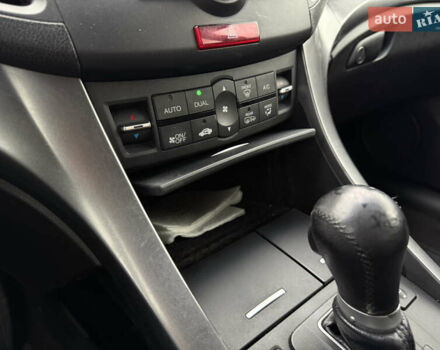 Белый Хонда Аккорд, объемом двигателя 2.2 л и пробегом 170 тыс. км за 10900 $, фото 28 на Automoto.ua