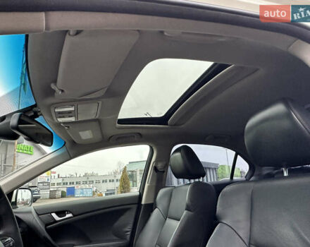 Белый Хонда Аккорд, объемом двигателя 2.4 л и пробегом 227 тыс. км за 9999 $, фото 39 на Automoto.ua