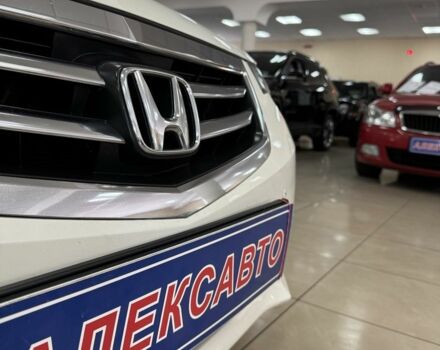 Белый Хонда Аккорд, объемом двигателя 2 л и пробегом 189 тыс. км за 9900 $, фото 6 на Automoto.ua
