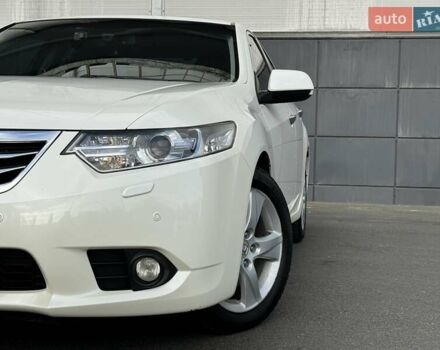 Белый Хонда Аккорд, объемом двигателя 2.35 л и пробегом 195 тыс. км за 10800 $, фото 2 на Automoto.ua