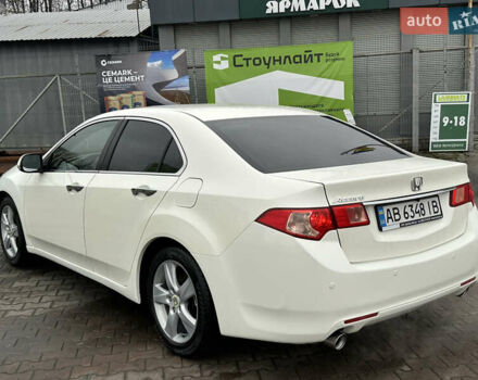 Белый Хонда Аккорд, объемом двигателя 2.4 л и пробегом 227 тыс. км за 9999 $, фото 16 на Automoto.ua