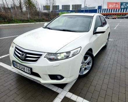 Белый Хонда Аккорд, объемом двигателя 2.35 л и пробегом 227 тыс. км за 10950 $, фото 1 на Automoto.ua