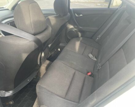 Белый Хонда Аккорд, объемом двигателя 2.4 л и пробегом 204 тыс. км за 4650 $, фото 6 на Automoto.ua