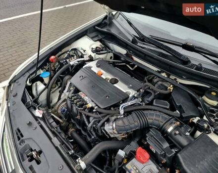 Белый Хонда Аккорд, объемом двигателя 2.35 л и пробегом 227 тыс. км за 10950 $, фото 43 на Automoto.ua