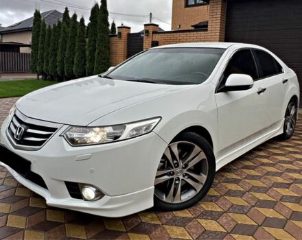 Хонда Аккорд 2012 в Киеве на Automoto.ua Белый Хонда Аккорд, объемом двигателя 2.4 л и пробегом 184 тыс. км за 12450 $, фото 5 на Automoto.ua