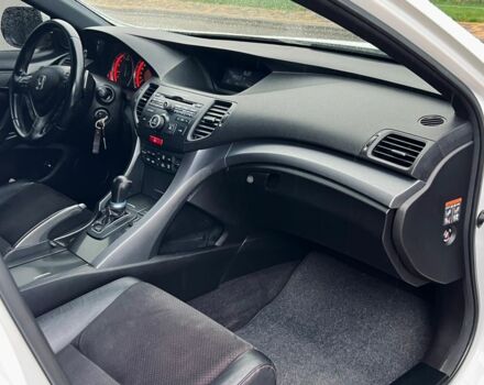 Хонда Аккорд 2012 в Киеве на Automoto.ua Белый Хонда Аккорд, объемом двигателя 2.4 л и пробегом 184 тыс. км за 12450 $, фото 19 на Automoto.ua