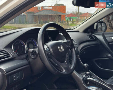 Білий Хонда Аккорд, об'ємом двигуна 2.4 л та пробігом 169 тис. км за 11350 $, фото 27 на Automoto.ua