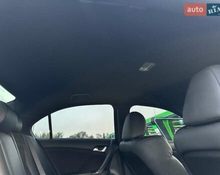 Белый Хонда Аккорд, объемом двигателя 2.4 л и пробегом 180 тыс. км за 12500 $, фото 33 на Automoto.ua