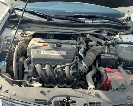 Белый Хонда Аккорд, объемом двигателя 2.35 л и пробегом 197 тыс. км за 11800 $, фото 19 на Automoto.ua
