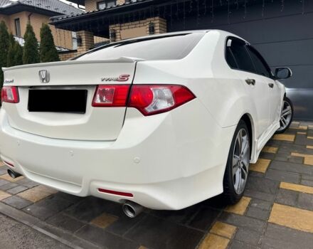 Белый Хонда Аккорд, объемом двигателя 2.4 л и пробегом 165 тыс. км за 11850 $, фото 4 на Automoto.ua