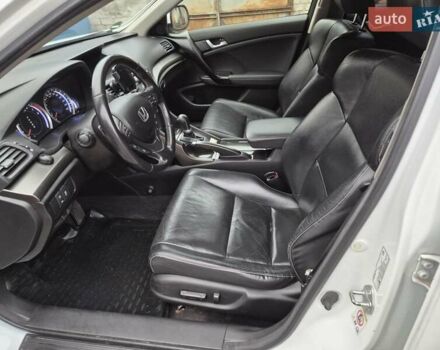 Белый Хонда Аккорд, объемом двигателя 2 л и пробегом 199 тыс. км за 10950 $, фото 14 на Automoto.ua