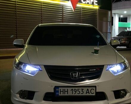 Білий Хонда Аккорд, об'ємом двигуна 2.4 л та пробігом 209 тис. км за 12000 $, фото 6 на Automoto.ua