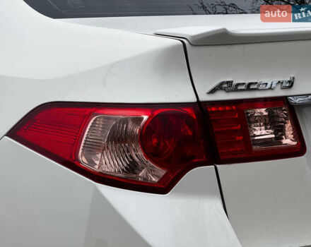 Білий Хонда Аккорд, об'ємом двигуна 2.4 л та пробігом 169 тис. км за 11350 $, фото 18 на Automoto.ua