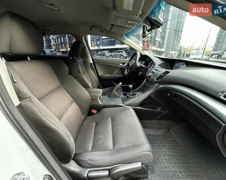 Белый Хонда Аккорд, объемом двигателя 2 л и пробегом 231 тыс. км за 8950 $, фото 29 на Automoto.ua