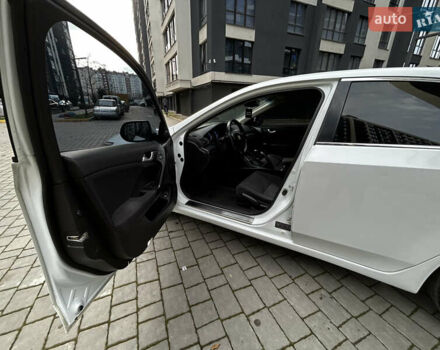 Белый Хонда Аккорд, объемом двигателя 2 л и пробегом 231 тыс. км за 8950 $, фото 15 на Automoto.ua