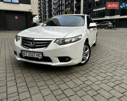 Белый Хонда Аккорд, объемом двигателя 2 л и пробегом 231 тыс. км за 8950 $, фото 2 на Automoto.ua