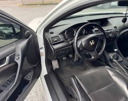 Білий Хонда Аккорд, об'ємом двигуна 2.4 л та пробігом 263 тис. км за 8800 $, фото 6 на Automoto.ua