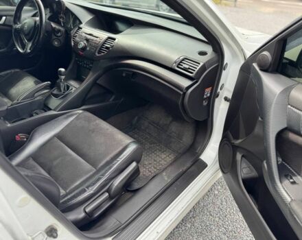 Білий Хонда Аккорд, об'ємом двигуна 2.4 л та пробігом 263 тис. км за 8800 $, фото 8 на Automoto.ua