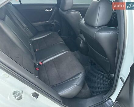 Белый Хонда Аккорд, объемом двигателя 2.4 л и пробегом 180 тыс. км за 12500 $, фото 38 на Automoto.ua