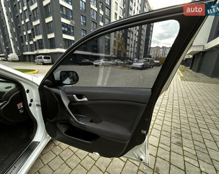 Белый Хонда Аккорд, объемом двигателя 2 л и пробегом 231 тыс. км за 8950 $, фото 24 на Automoto.ua