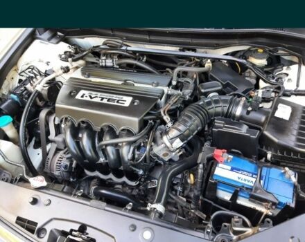 Белый Хонда Аккорд, объемом двигателя 2.4 л и пробегом 137 тыс. км за 12199 $, фото 9 на Automoto.ua