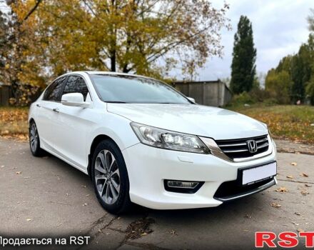 Білий Хонда Аккорд, об'ємом двигуна 2.4 л та пробігом 134 тис. км за 12900 $, фото 1 на Automoto.ua