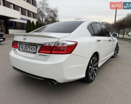 Білий Хонда Аккорд, об'ємом двигуна 2.4 л та пробігом 122 тис. км за 13500 $, фото 8 на Automoto.ua