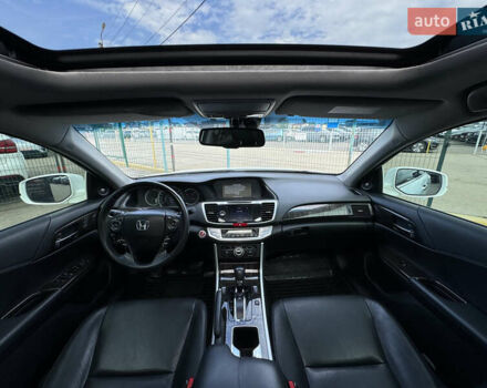 Белый Хонда Аккорд, объемом двигателя 3.5 л и пробегом 229 тыс. км за 16990 $, фото 35 на Automoto.ua