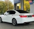 Белый Хонда Аккорд, объемом двигателя 2.36 л и пробегом 173 тыс. км за 13799 $, фото 3 на Automoto.ua