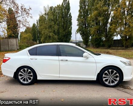 Білий Хонда Аккорд, об'ємом двигуна 2.4 л та пробігом 134 тис. км за 12900 $, фото 2 на Automoto.ua